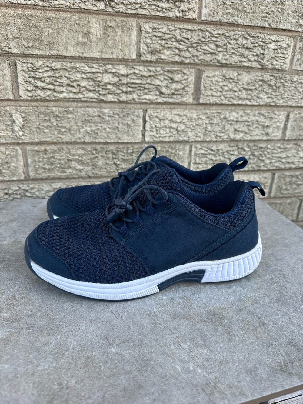 Orthofeet Francis No-Tie navy sneakers size 9B - Picture 2 of 6